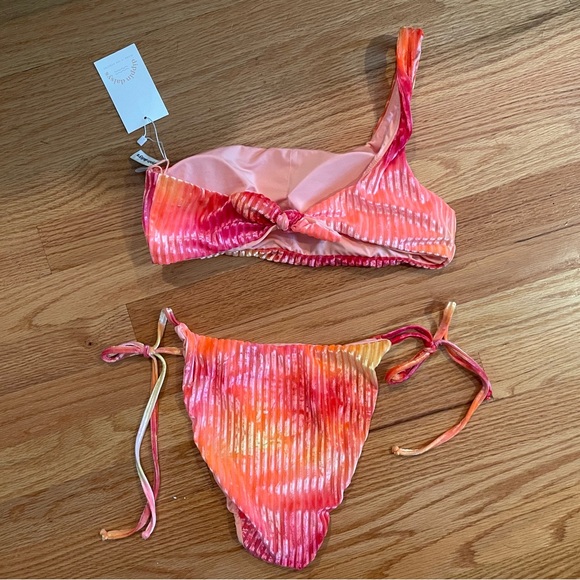 Dippin’ Daisy’s Bathing Suit - Picture 2 of 3